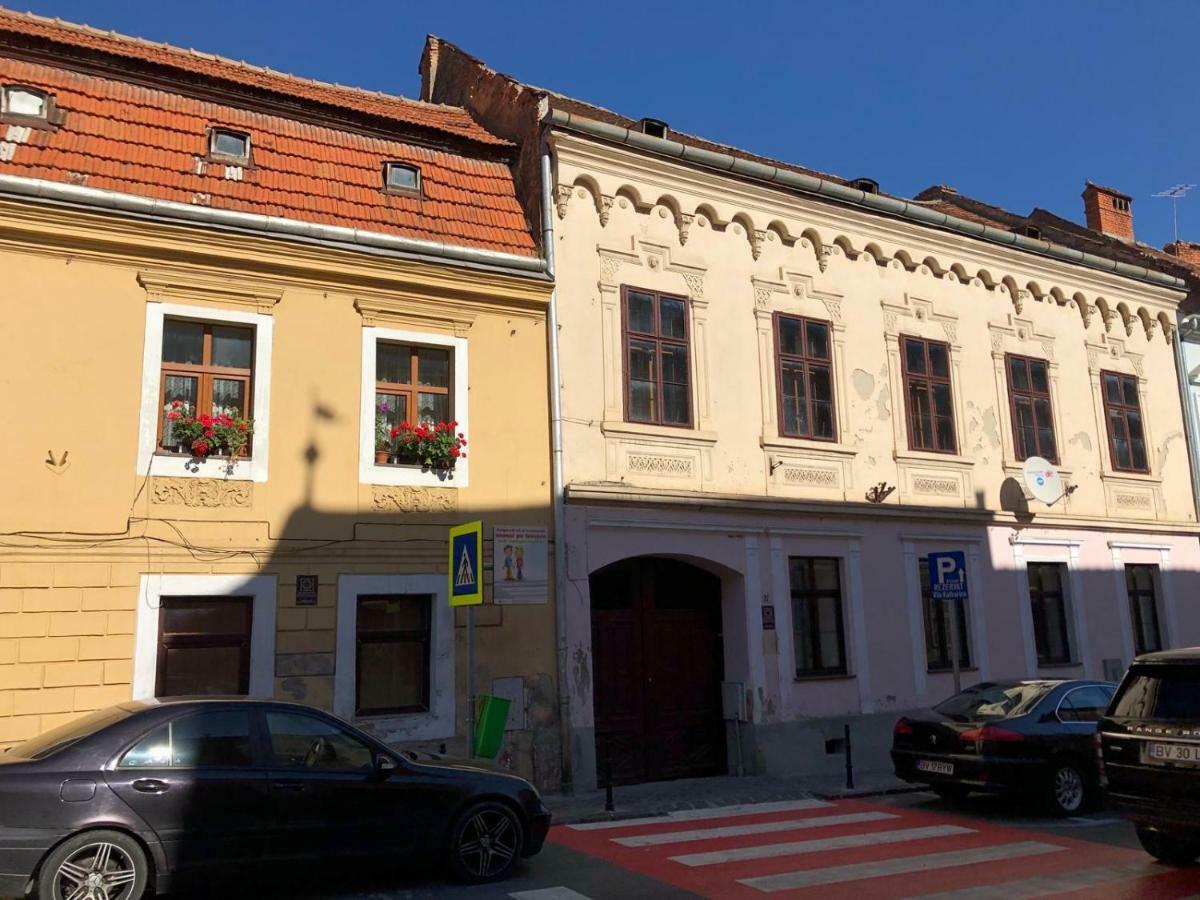 Old Historical Centre Apartment Брашов Экстерьер фото